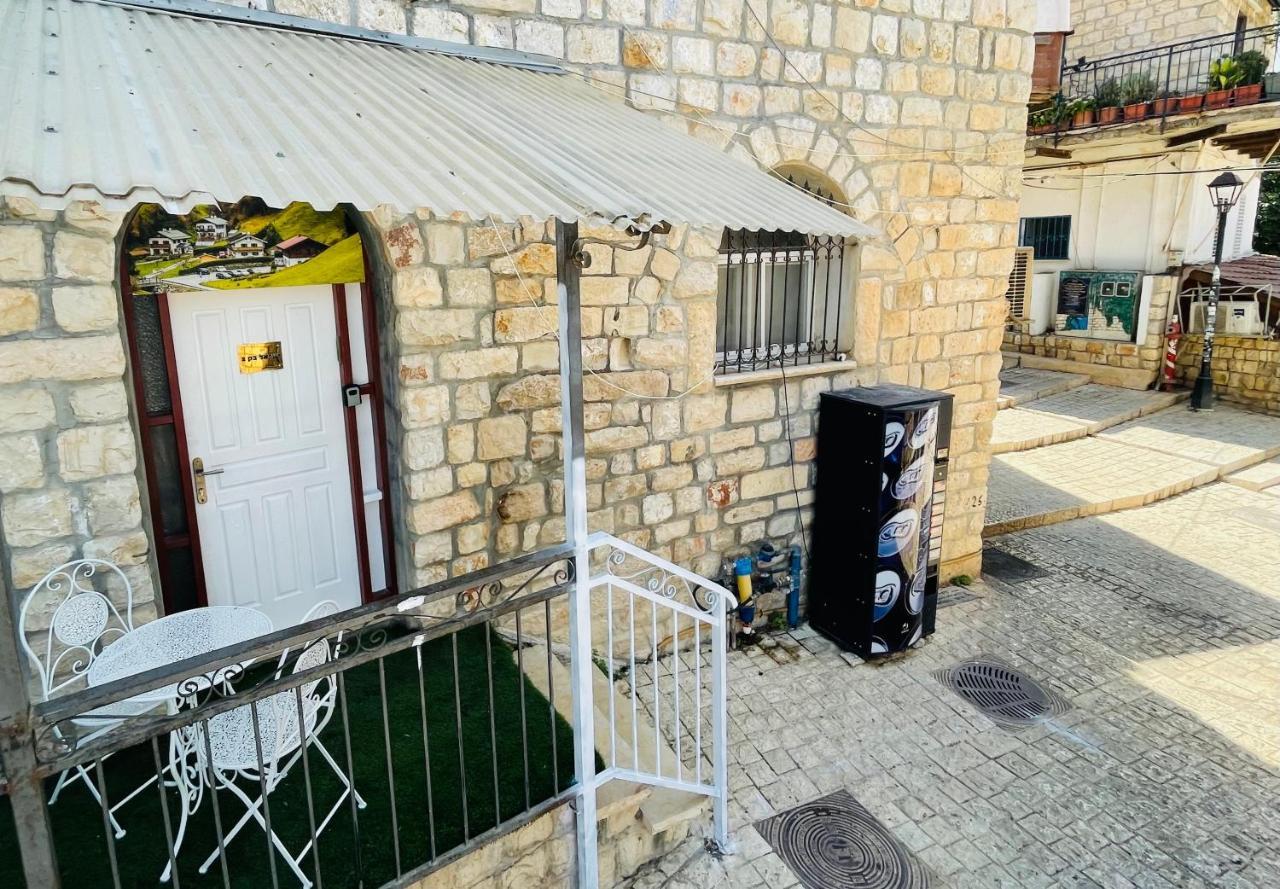 Zimmer In Old City Rosh Pinna Exterior foto